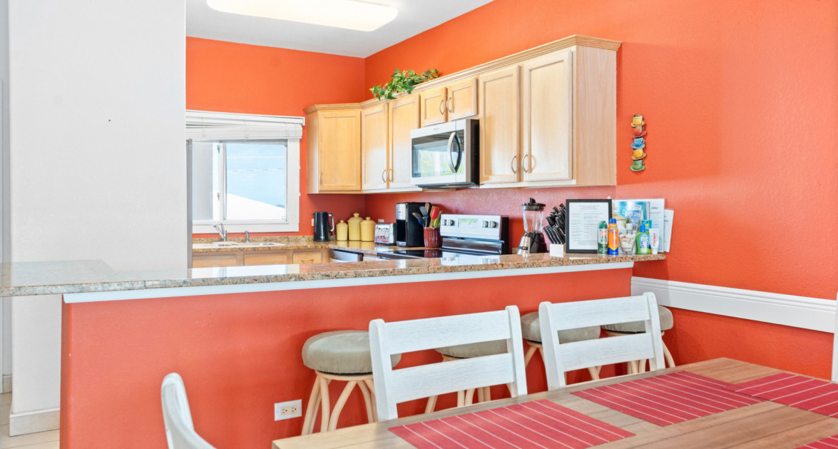 Kaibo Phase 2, Top Floor Condo with storage unit - Image 10