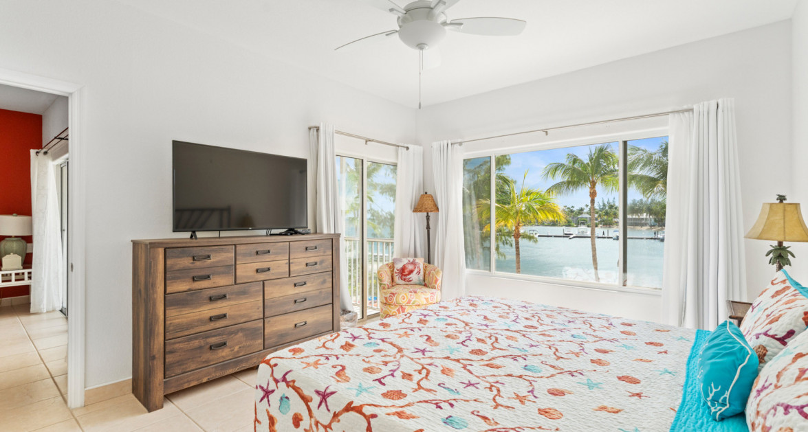 Kaibo Phase 2, Top Floor Condo with storage unit - Image 17