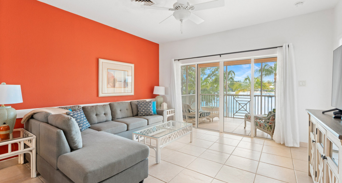 Kaibo Phase 2, Top Floor Condo with storage unit - Image 11