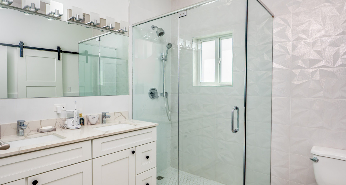 La Paidion - 3 Bed Corner Unit in Gated Community - Image 6