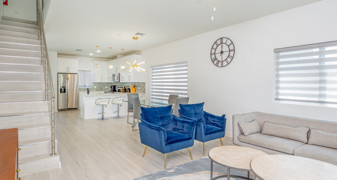 La Paidion - 3 Bed Corner Unit in Gated Community - Image 4