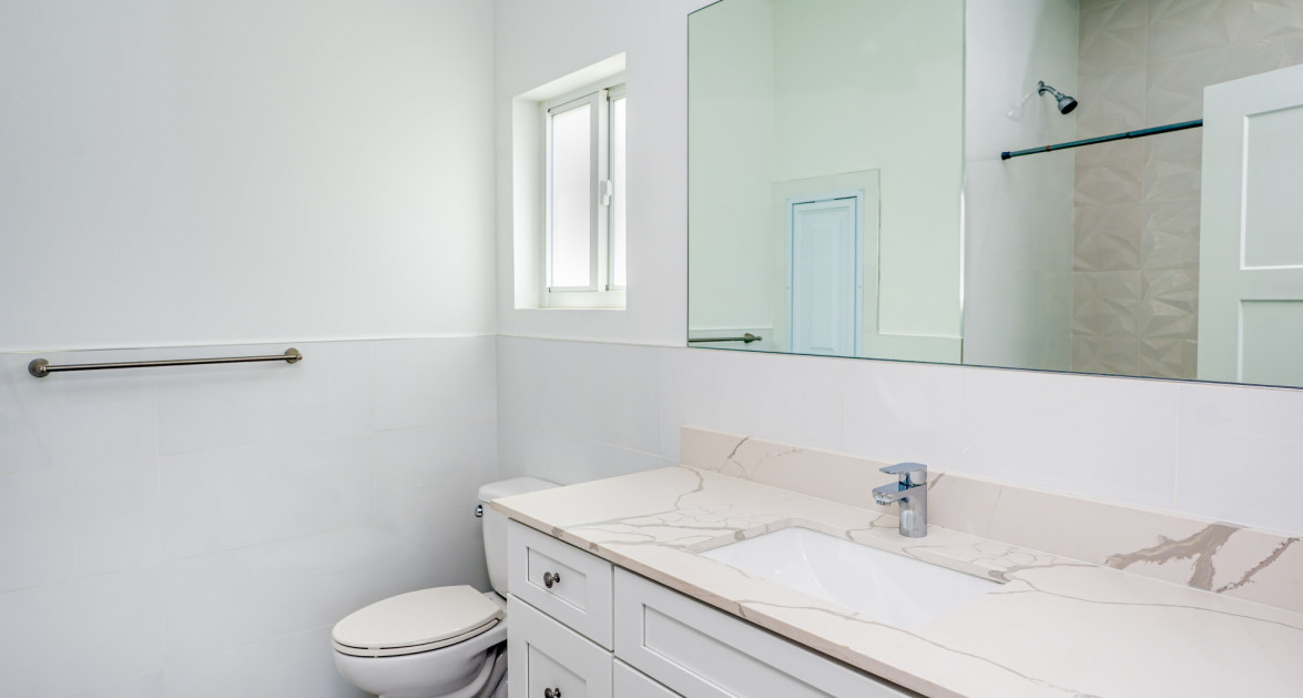 La Paidion - 3 Bed Corner Unit in Gated Community - Image 8