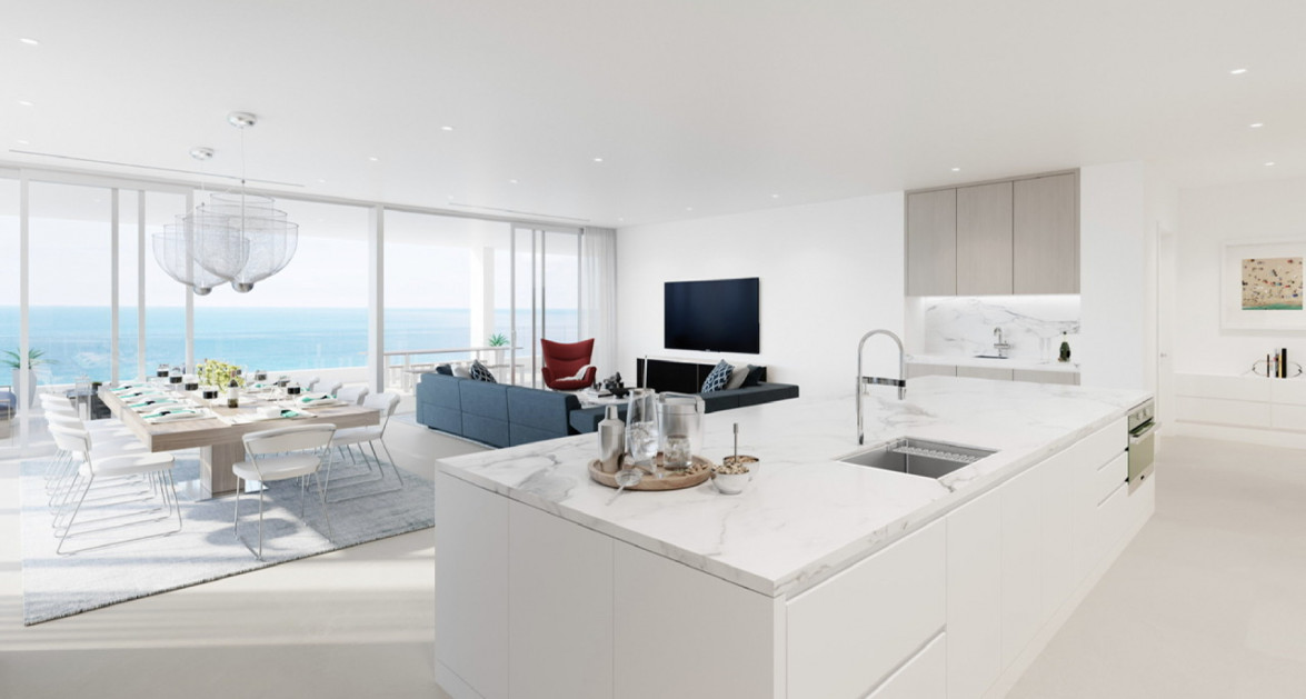 Lacovia - 4th Floor Corner Beachview - Image 11