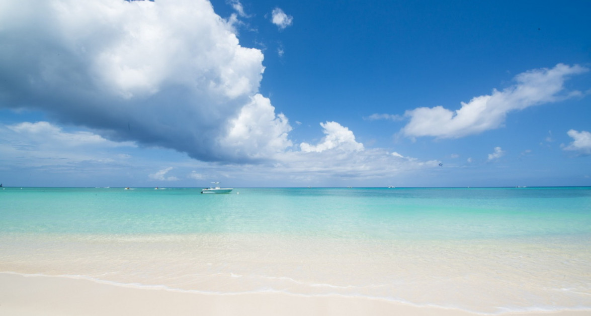 Lacovia - 5th Floor Beachfront - Image 12