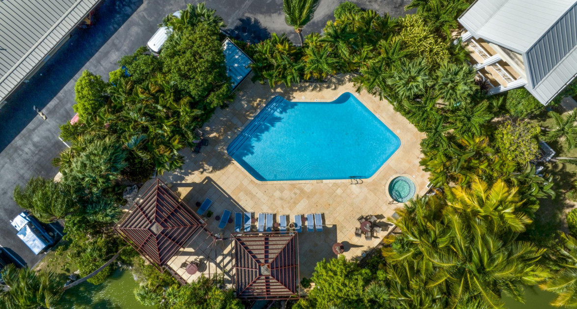 Laguna Del Mar #6 | Seven Mile Beach – Waterfront condo with excellent rental income - Image 22