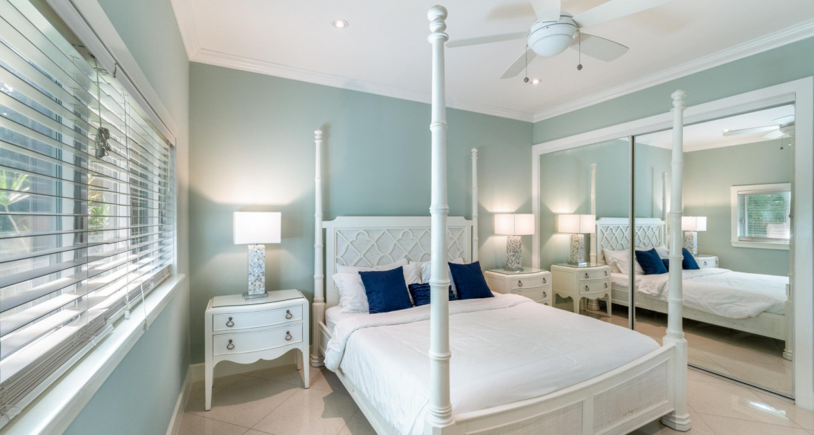 Laguna Del Mar #6 | Seven Mile Beach – Waterfront condo with excellent rental income - Image 14