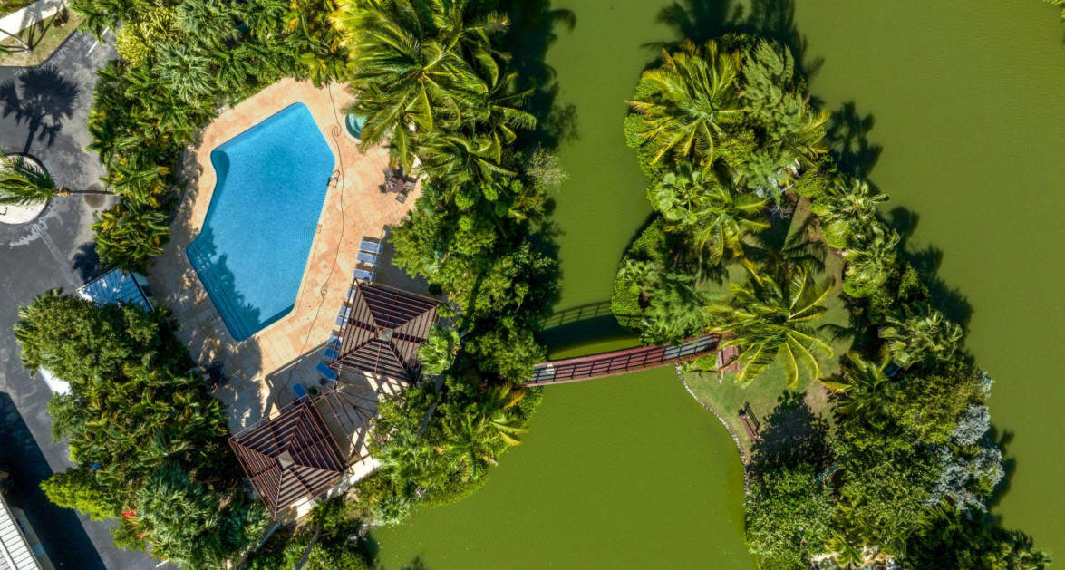 Laguna Del Mar #6 | Seven Mile Beach – Waterfront condo with excellent rental income - Image 23