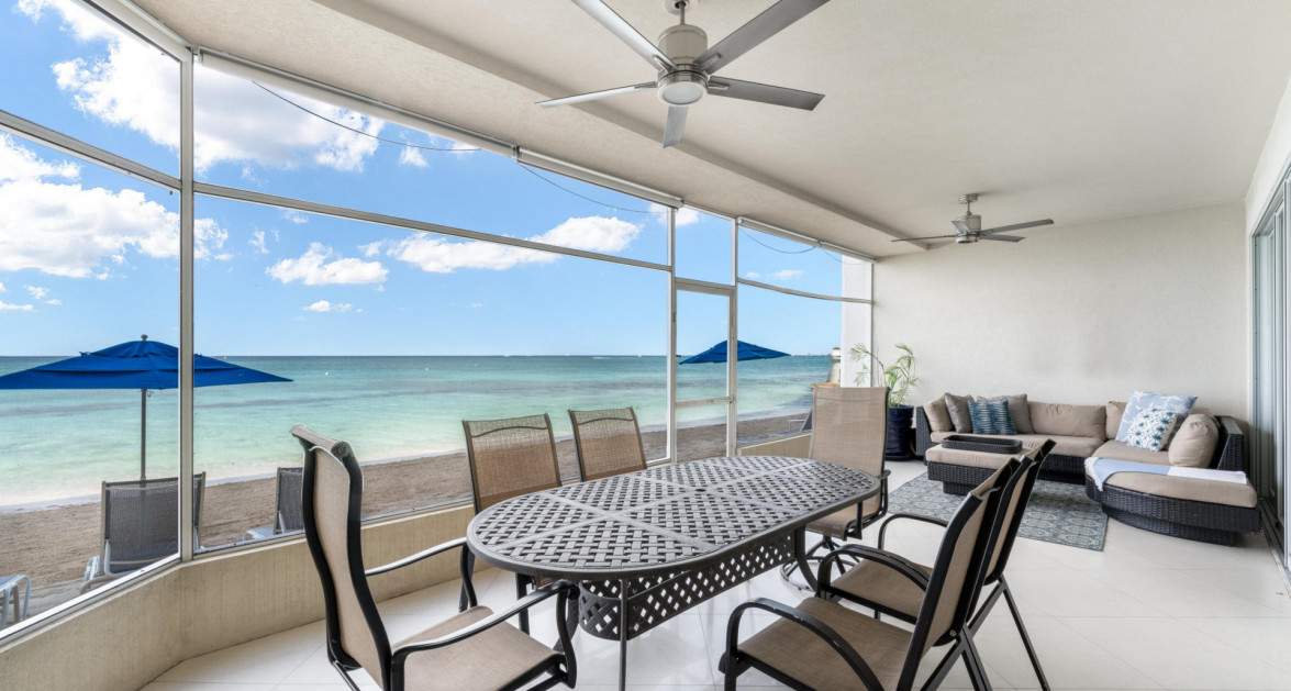 Laguna Del Mar #6 | Seven Mile Beach – Waterfront condo with excellent rental income - Image 7