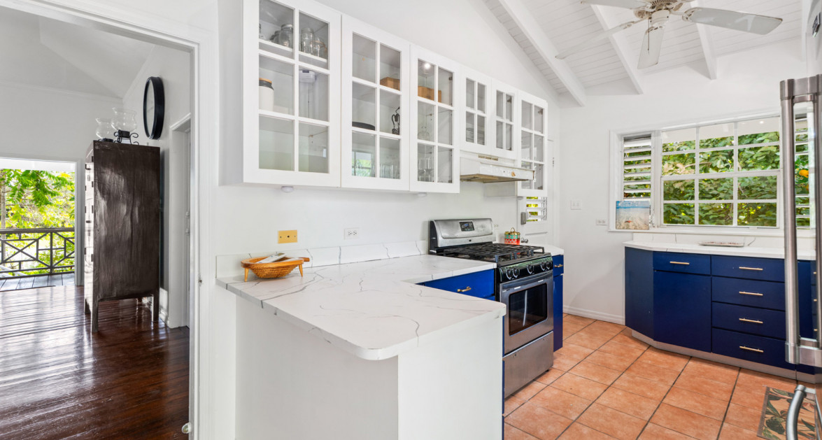 Lahala Treehouse Cottage - Image 25