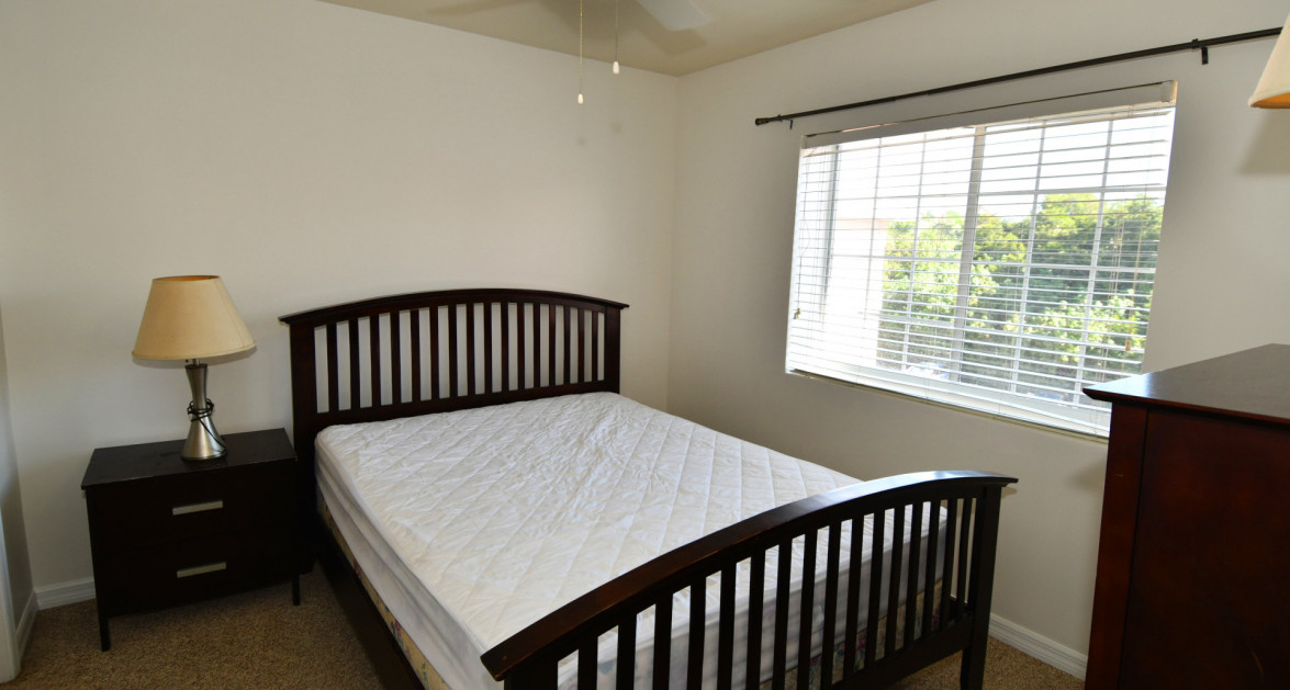 Lakeside 2 Bed - Image 2