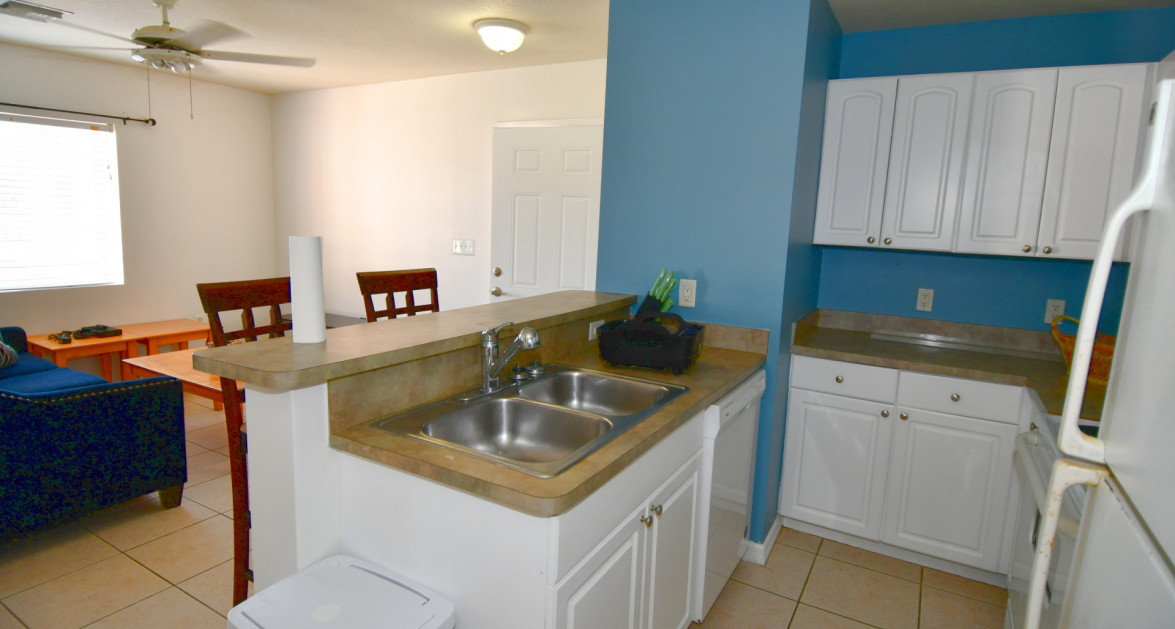 Lakeside 2 Bed - Image 5