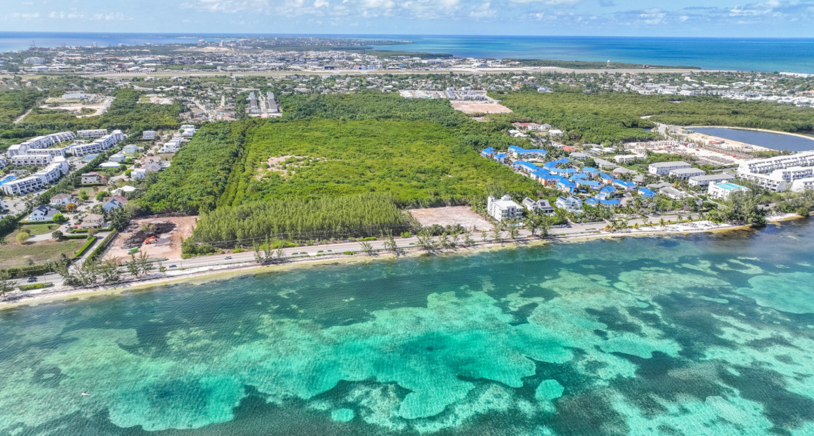 LANDMARK SOUTH SOUND BEACHFRONT ACREAGE (43 Acres) - Image 3