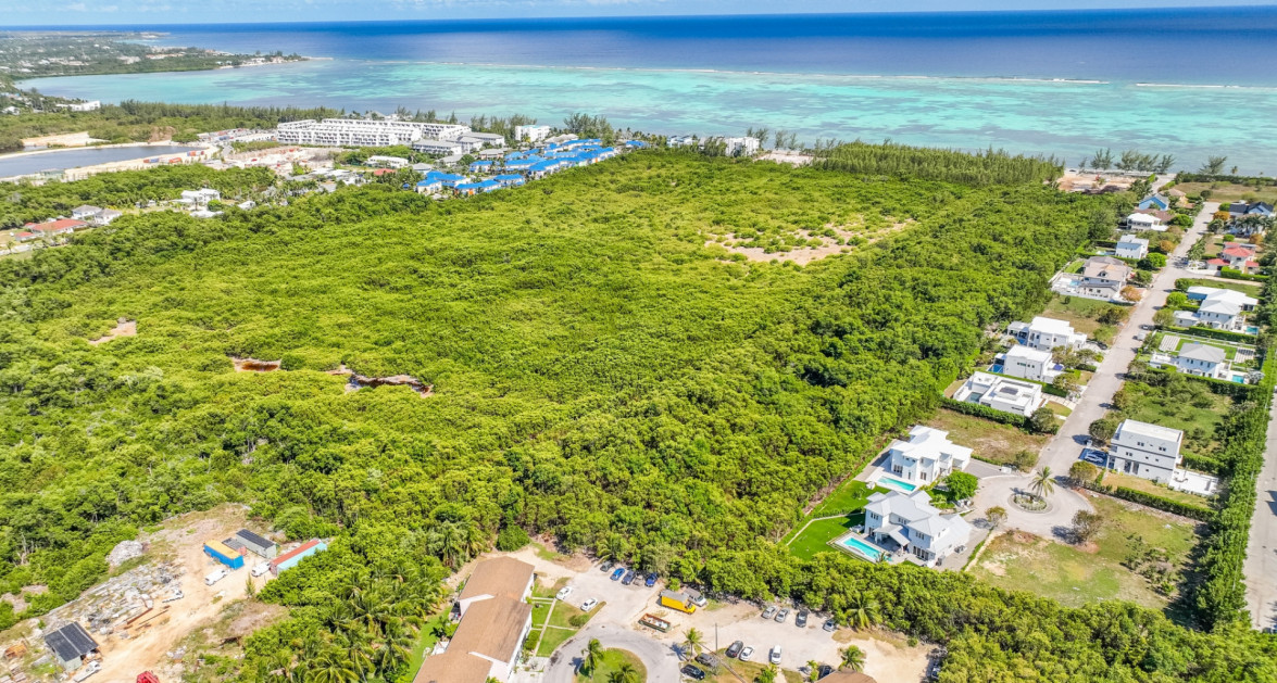 LANDMARK SOUTH SOUND BEACHFRONT ACREAGE (21.5 Acres) - Image 2