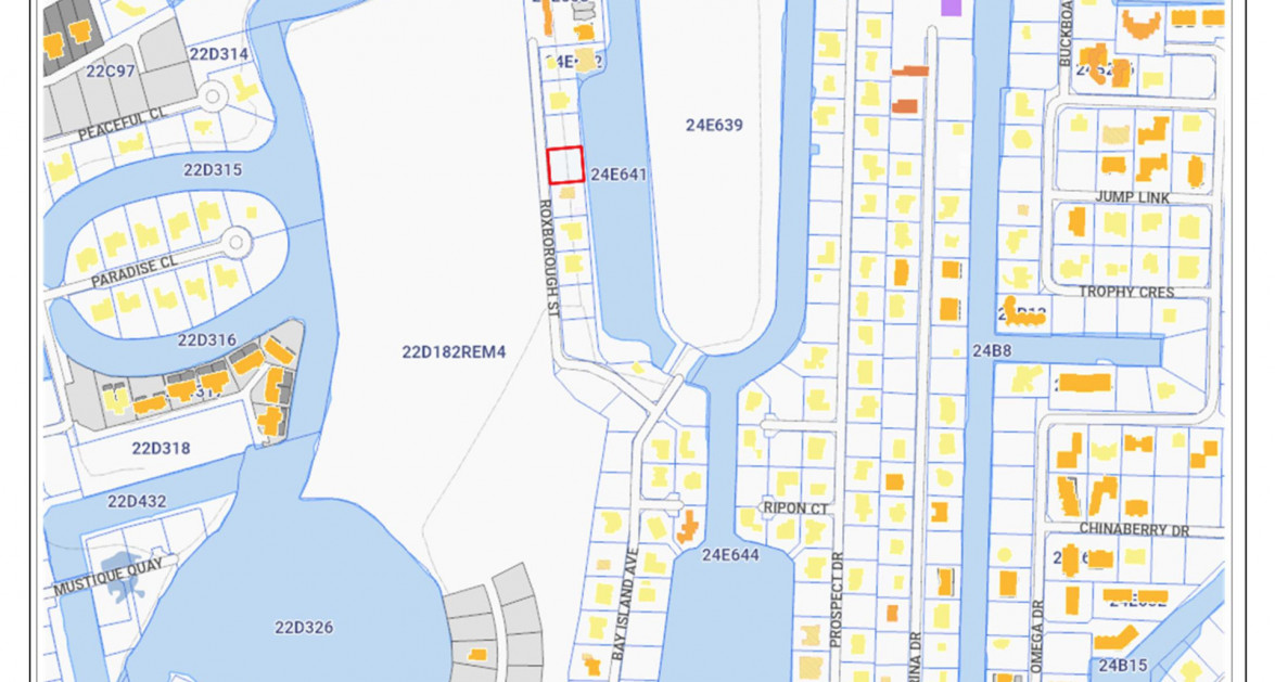 Large Turning Basin Canal Lot - Image 2
