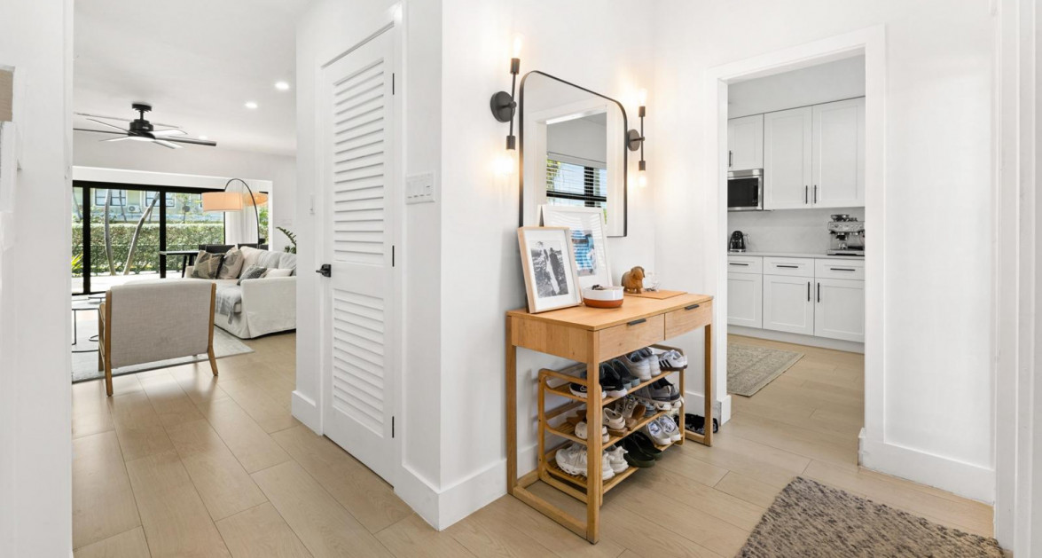 Las Palmas #4 - Image 1