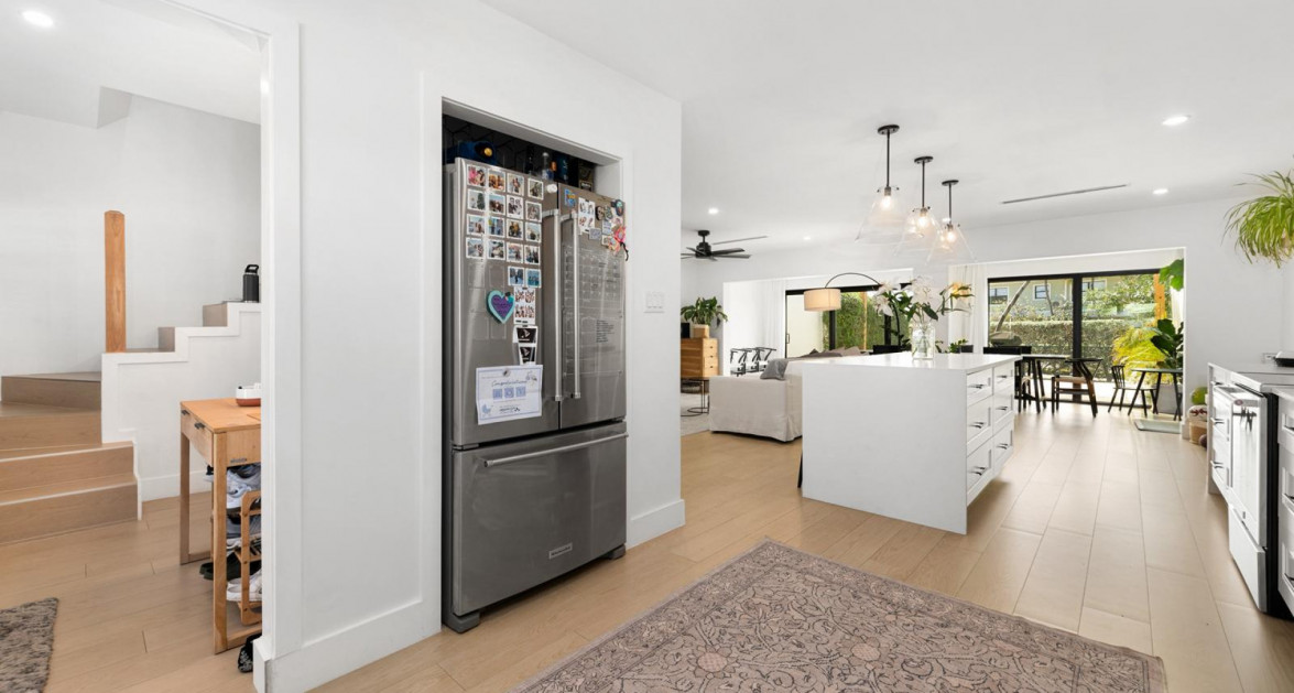 Las Palmas #4 - Image 2