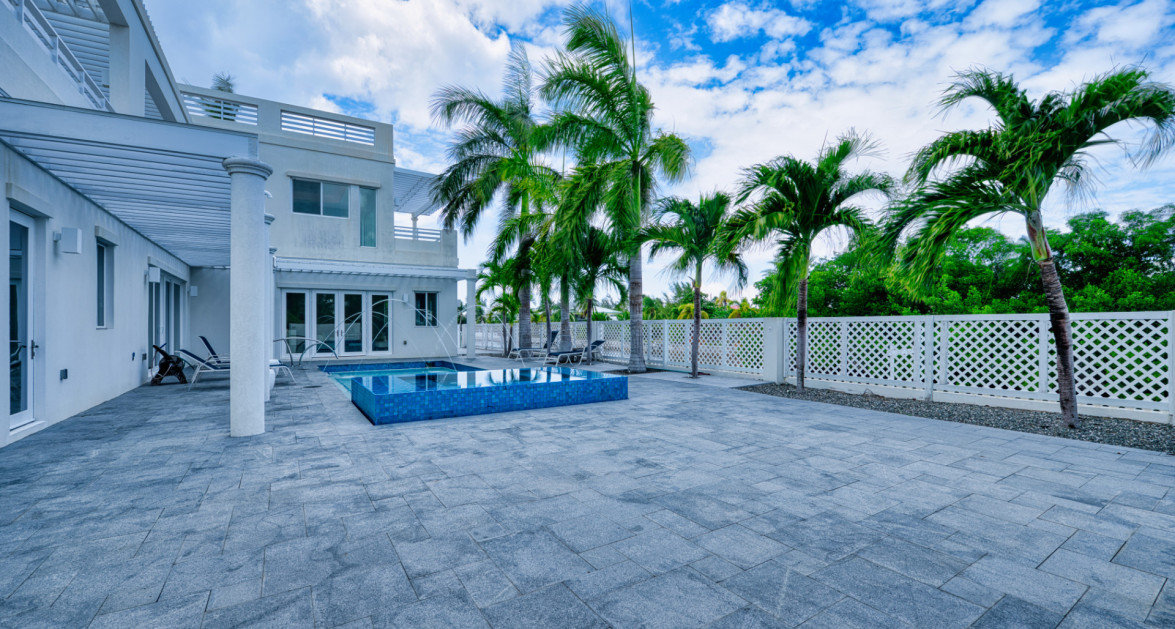 LE BLANC AT BRITANNIA ESTATES | SEVEN MILE BEACH - Image 30