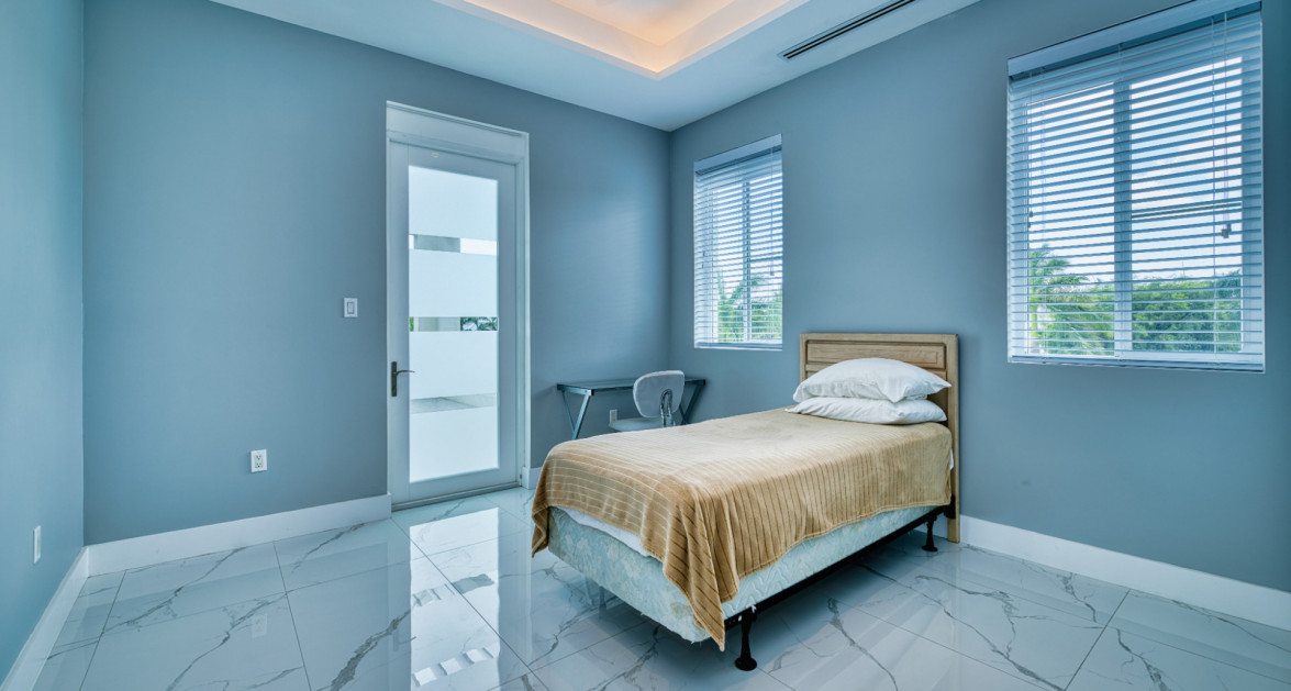 LE BLANC AT BRITANNIA ESTATES | SEVEN MILE BEACH - Image 18