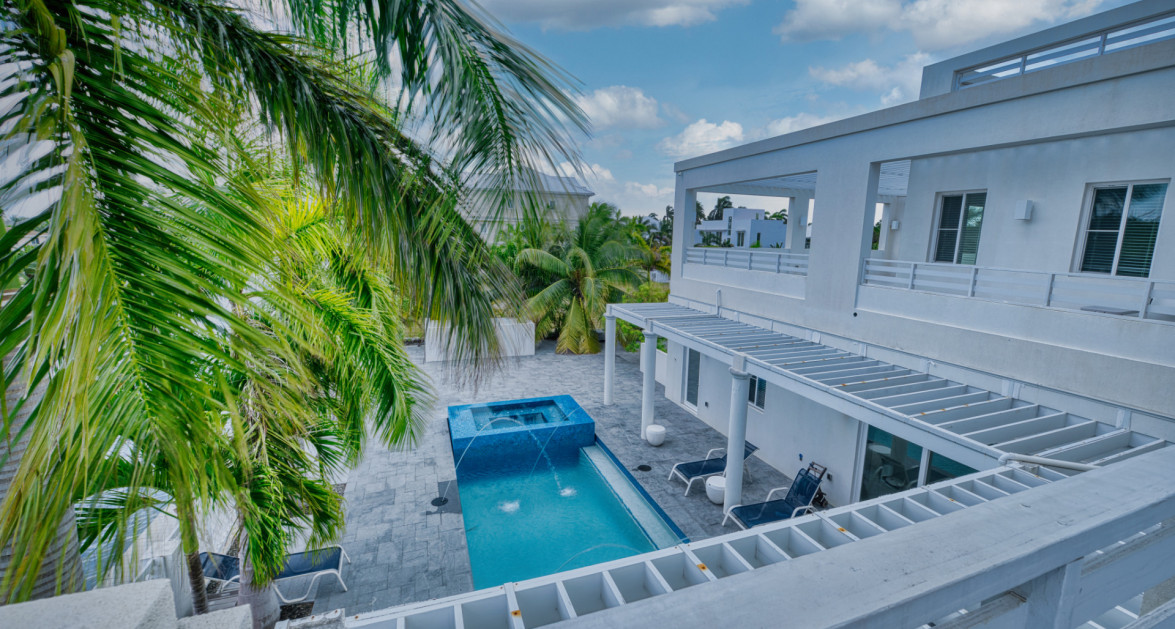 LE BLANC AT BRITANNIA ESTATES | SEVEN MILE BEACH - Image 28