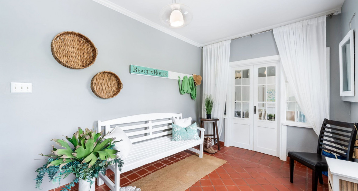 "Let's Stay Inn" Residential-Rental Oasis - Image 7