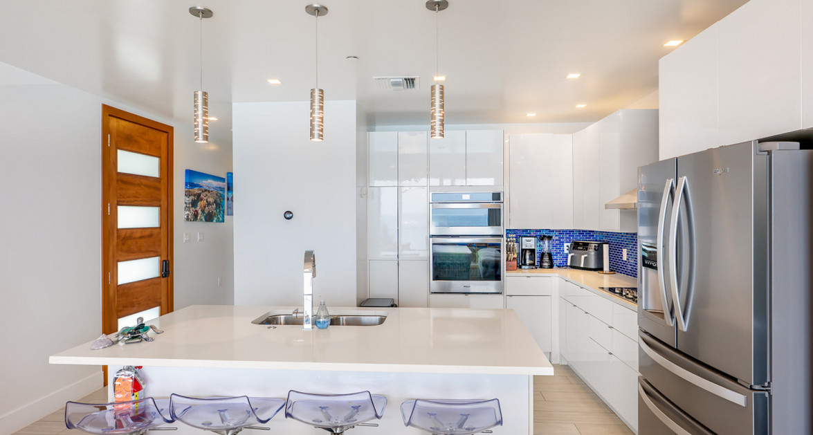 Lighthouse Point Residences - Prime Corner Unit - Image 1