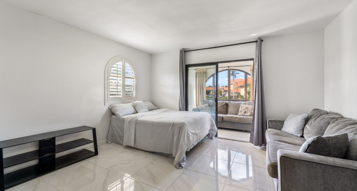 Lime Tree Bay #38 - Image 4