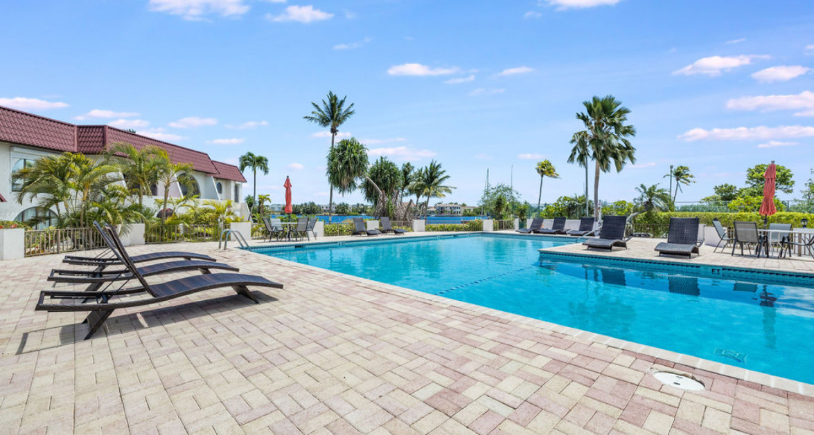 Lime Tree Bay #55 - Image 13