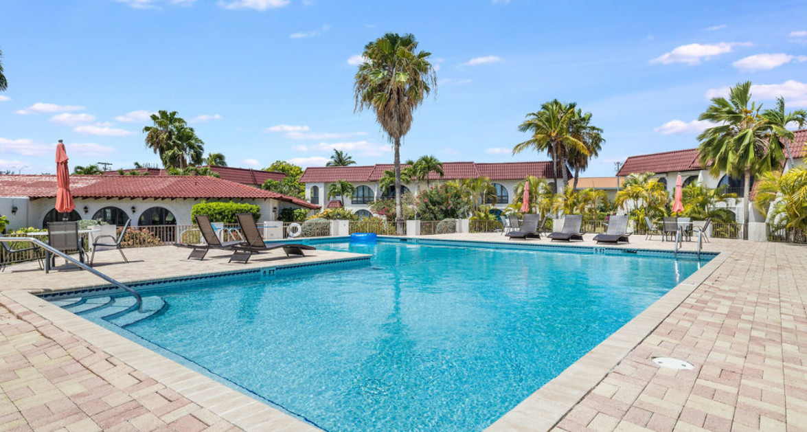 Lime Tree Bay #55 - Image 12