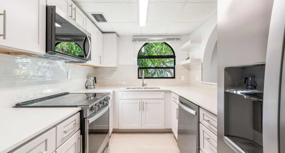 Lime Tree Bay Upgraded Studio - Image 1