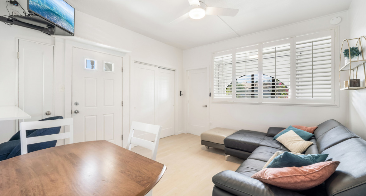 Lime Tree Bay Upgraded Studio - Image 4