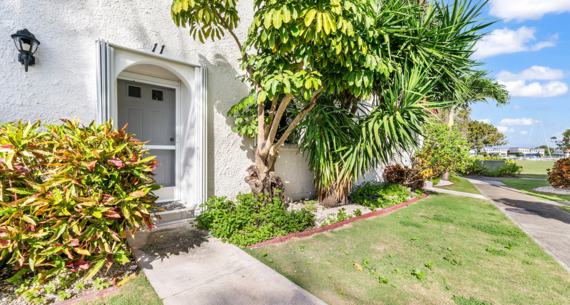 Lime Tree Bay Upgraded Studio - Image 12