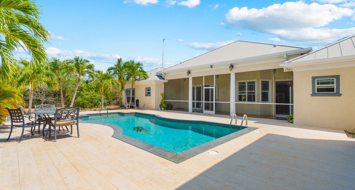 Lookout Gardens Family Estate - Image 32