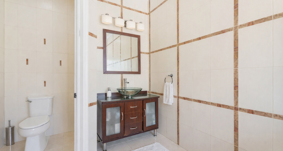 Lookout Gardens Family Estate - Image 14