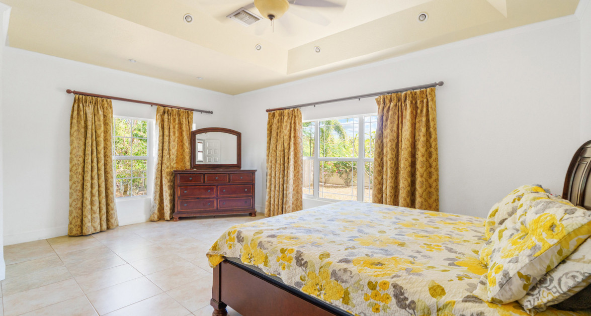 Lookout Gardens Family Estate - Image 12