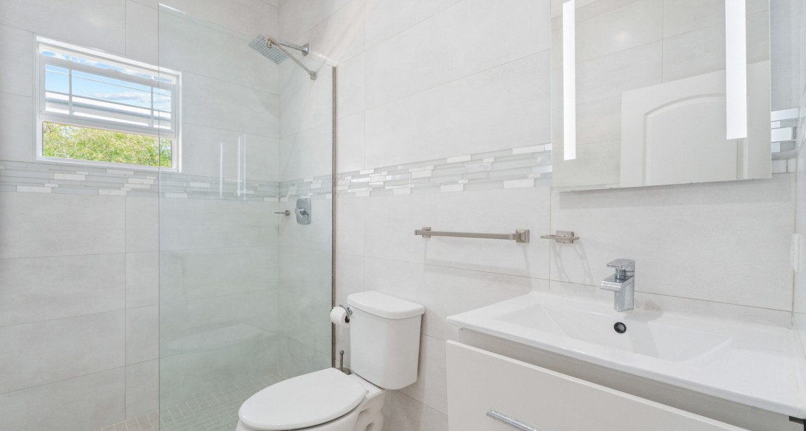 Lookout Gardens Family Estate - Image 11