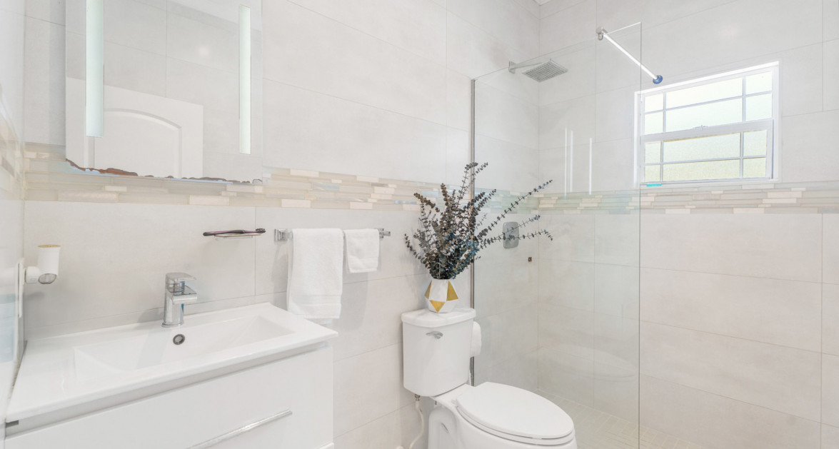 Lookout Gardens Family Estate - Image 18