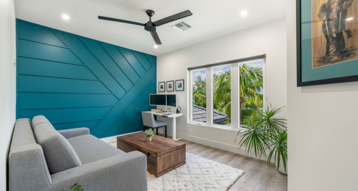 Luxury Residence in Tranquil Yacht Club Location - Image 14