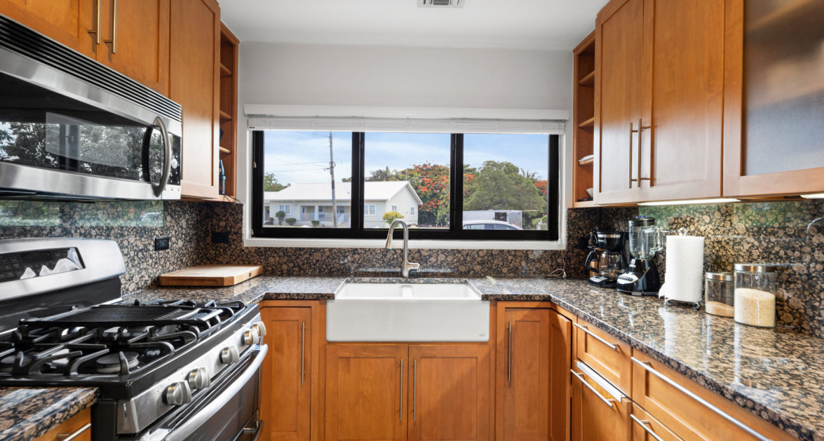 Melmac Ave #92 & #94 | South Sound – Single Family Home with Cottage set on 0.5 acre plot - Image 13