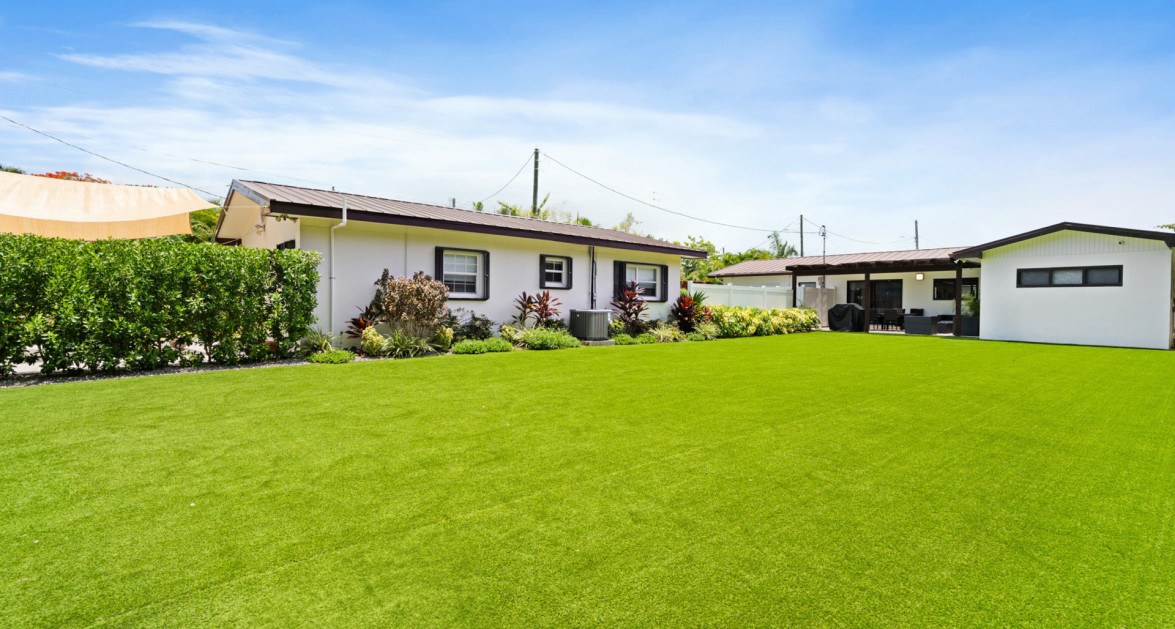 Melmac Ave #92 & #94 | South Sound – Single Family Home with Cottage set on 0.5 acre plot - Image 1