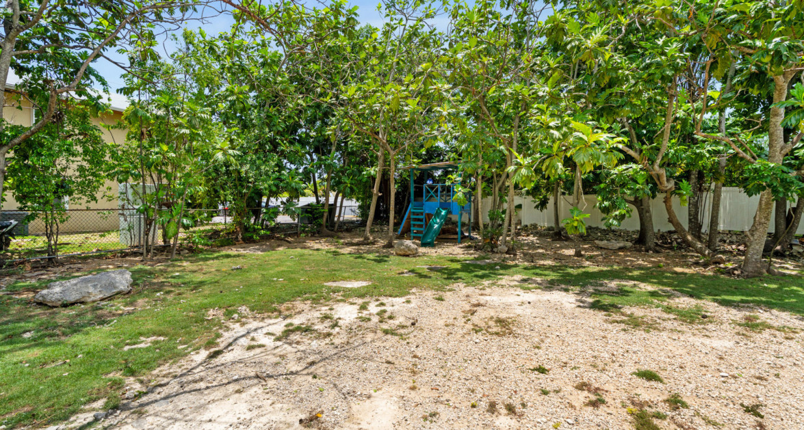 Melmac Ave #92 & #94 | South Sound – Single Family Home with Cottage set on 0.5 acre plot - Image 44