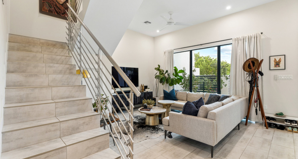 MODERN VELA TOWN HOME #147 (3 BED, 3.5 BATH PH 3) - Image 13