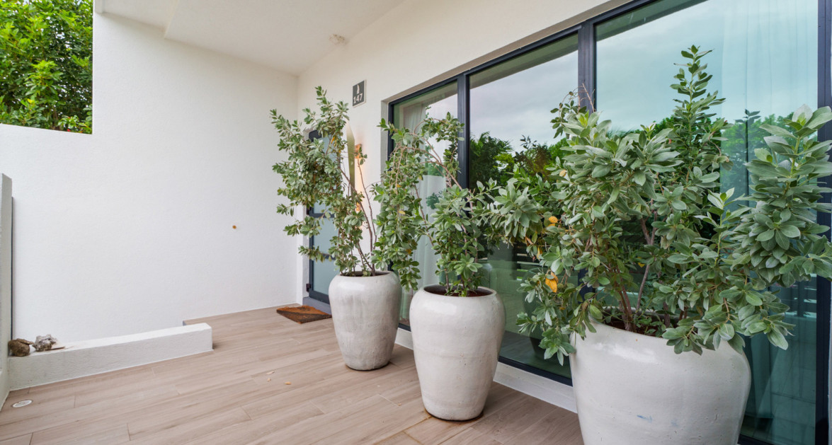 MODERN VELA TOWN HOME #147 (3 BED, 3.5 BATH PH 3) - Image 38