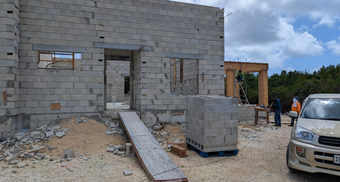 MOONLIGHT MEWS - Image 3