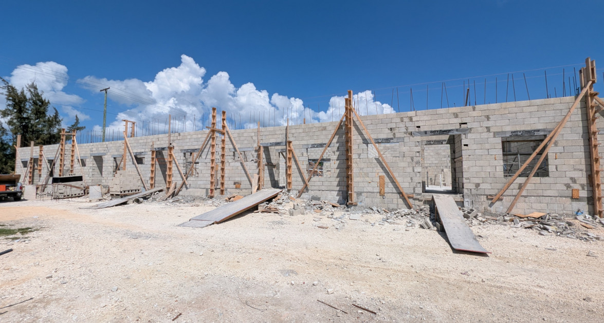 MOONLIGHT MEWS - Image 2