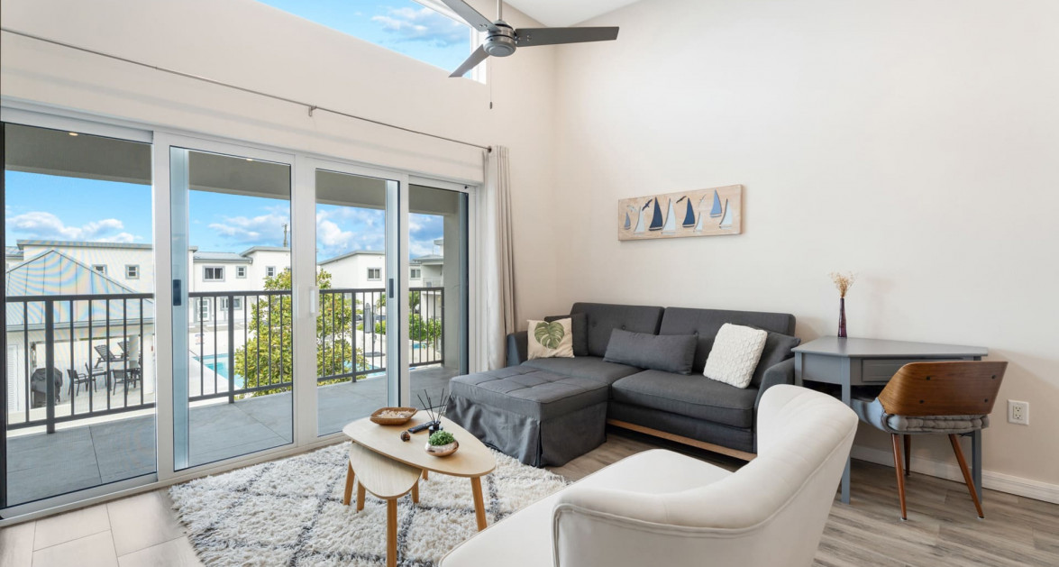 Never Rented Top Floor 1-Bed DownTown Reach - Image 22