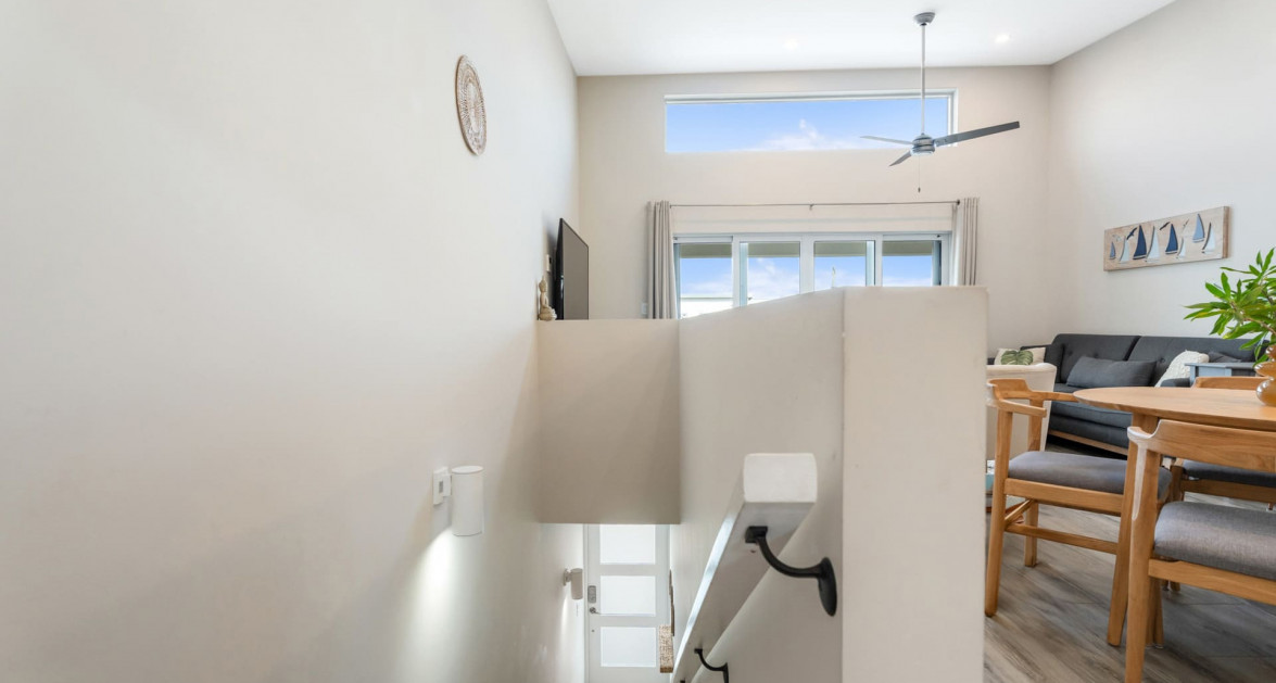 Never Rented Top Floor 1-Bed DownTown Reach - Image 8