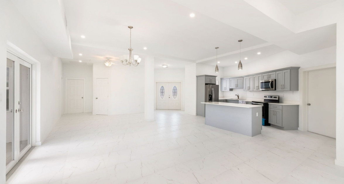 New NS Estates Canal Front 4 Bed on Green Street - Image 1