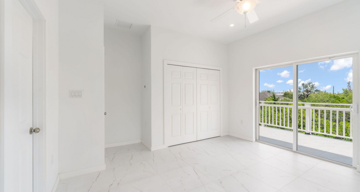 New NS Estates Canal Front 4 Bed on Green Street - Image 11