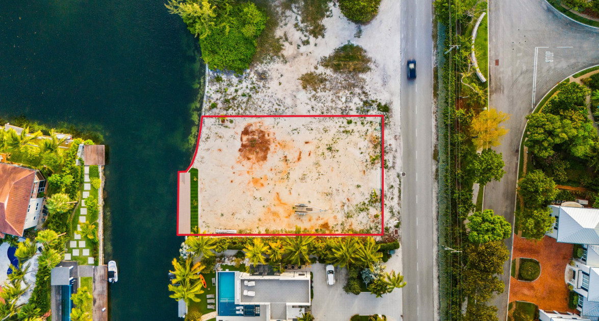 North Creek at The Yacht Club | Fenced, Gated and with New Dock - Image 1