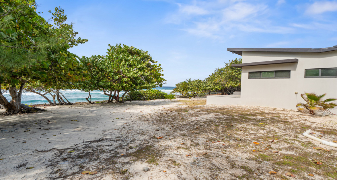 North Point Oceanfront Home & Acreage - Image 21
